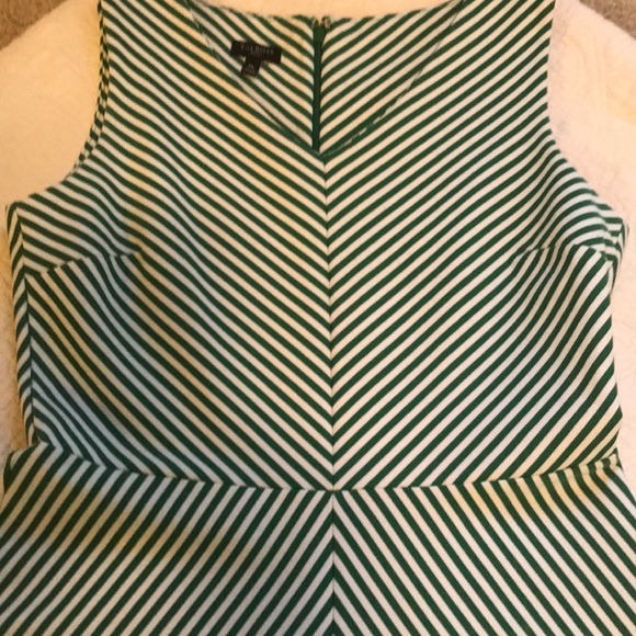 EUC Talbots Green and White Fit and Flare - Picture 7 of 8